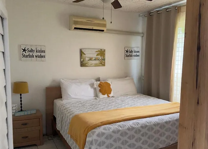 Munzels Ocean View Retreat 2 *