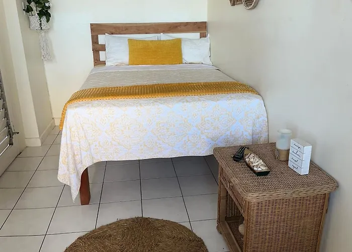 Munzels Ocean View Retreat 2 *